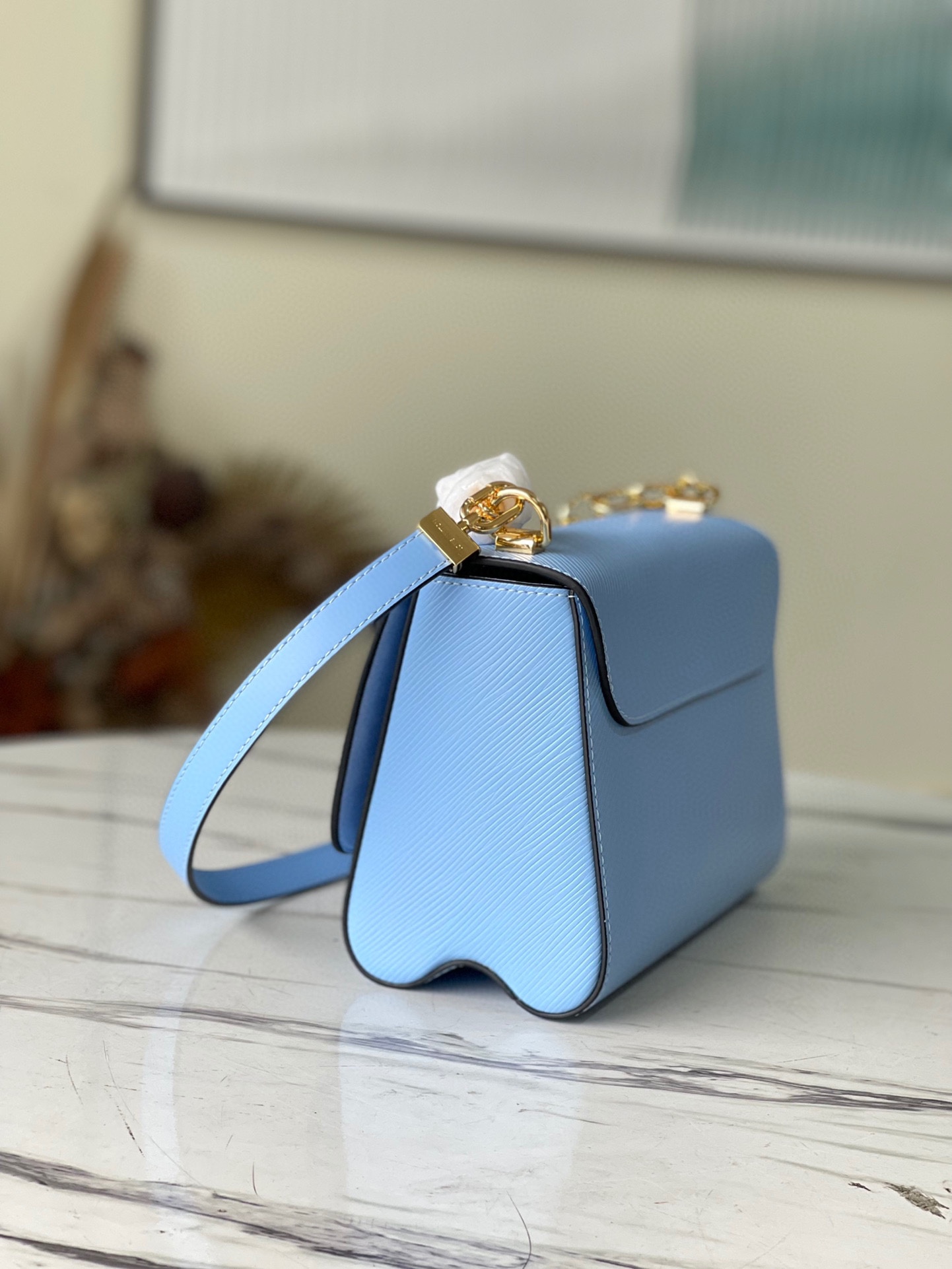 Replica Louis Vuitton Twist Mm M59627 - Image 5