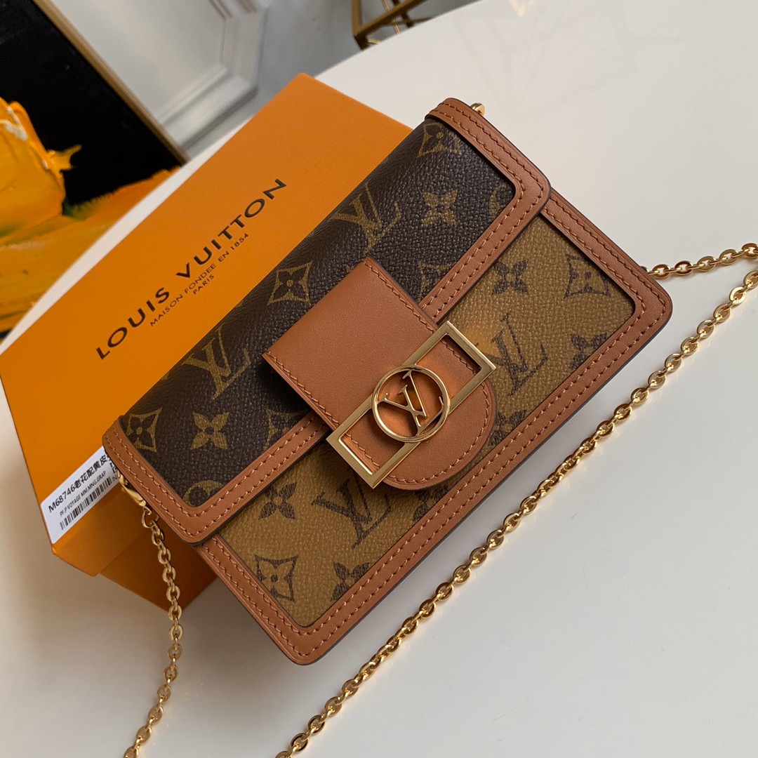 Replica Louis Vuitton Dauphine Chain Wallet M68746