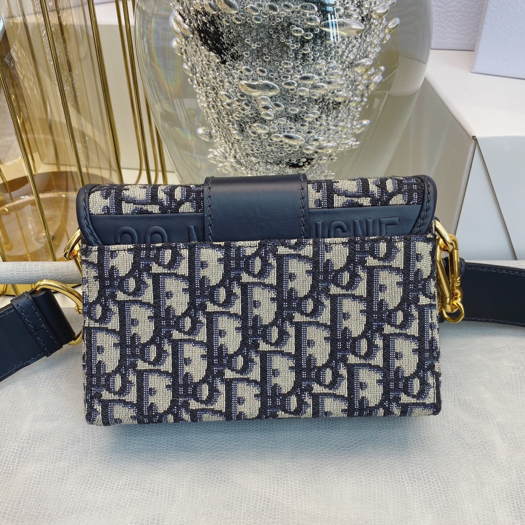 Replica Dior 30 Montaigne Box Bag M9204Utzq_M928 - Image 3