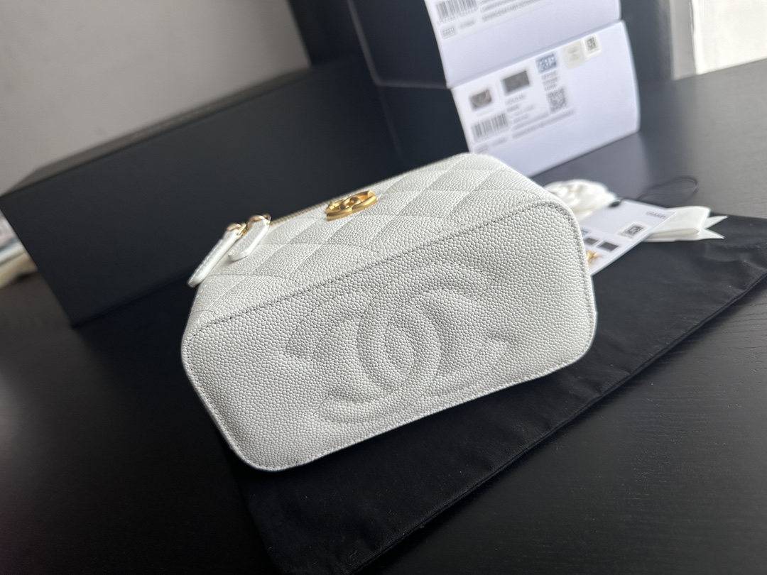 Replica Chanel Vanity Case White Ap3204 - Image 6