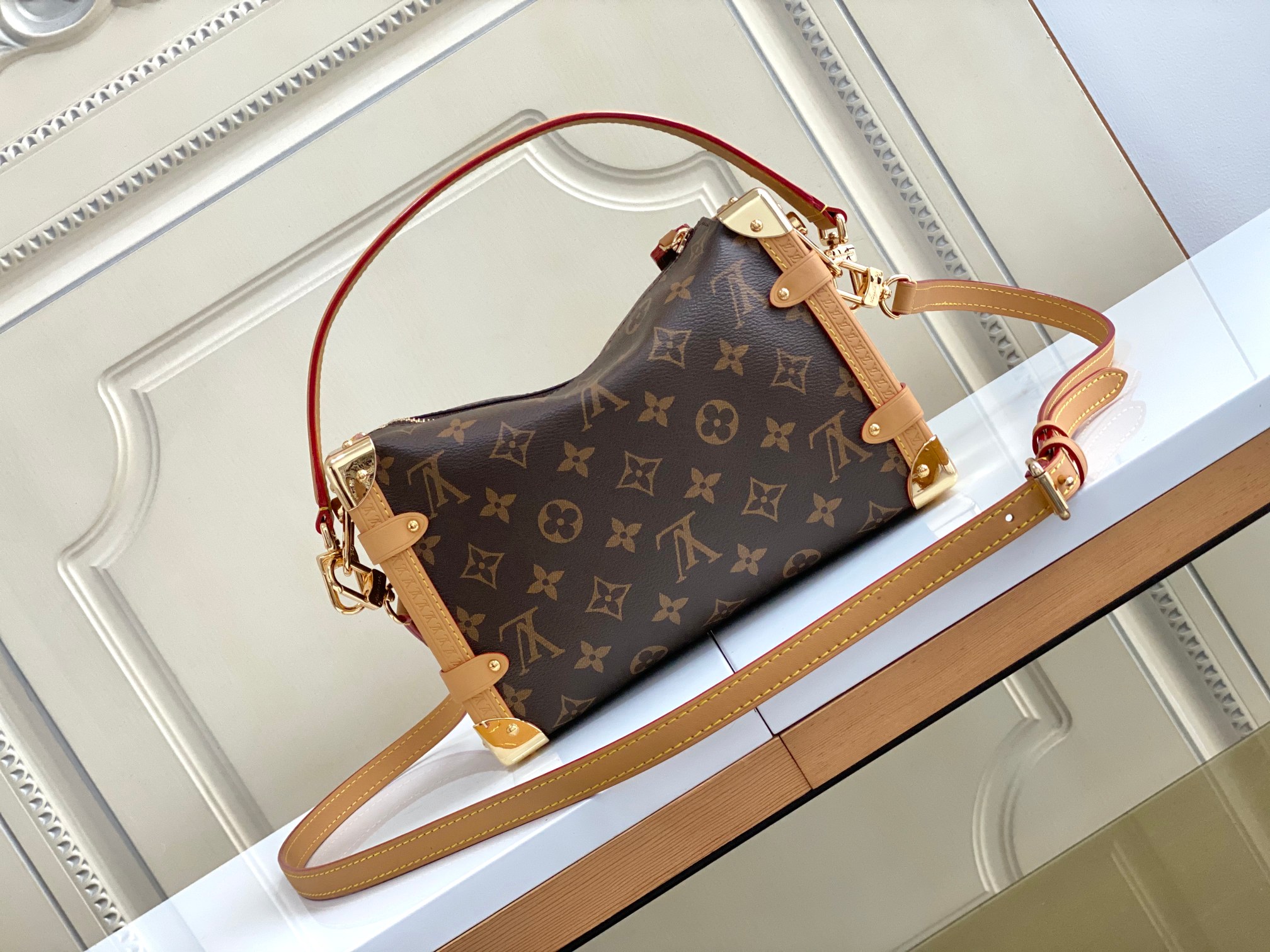 Replica Louis Vuitton Monogram Canvas Side Trunk M46358 - Image 7