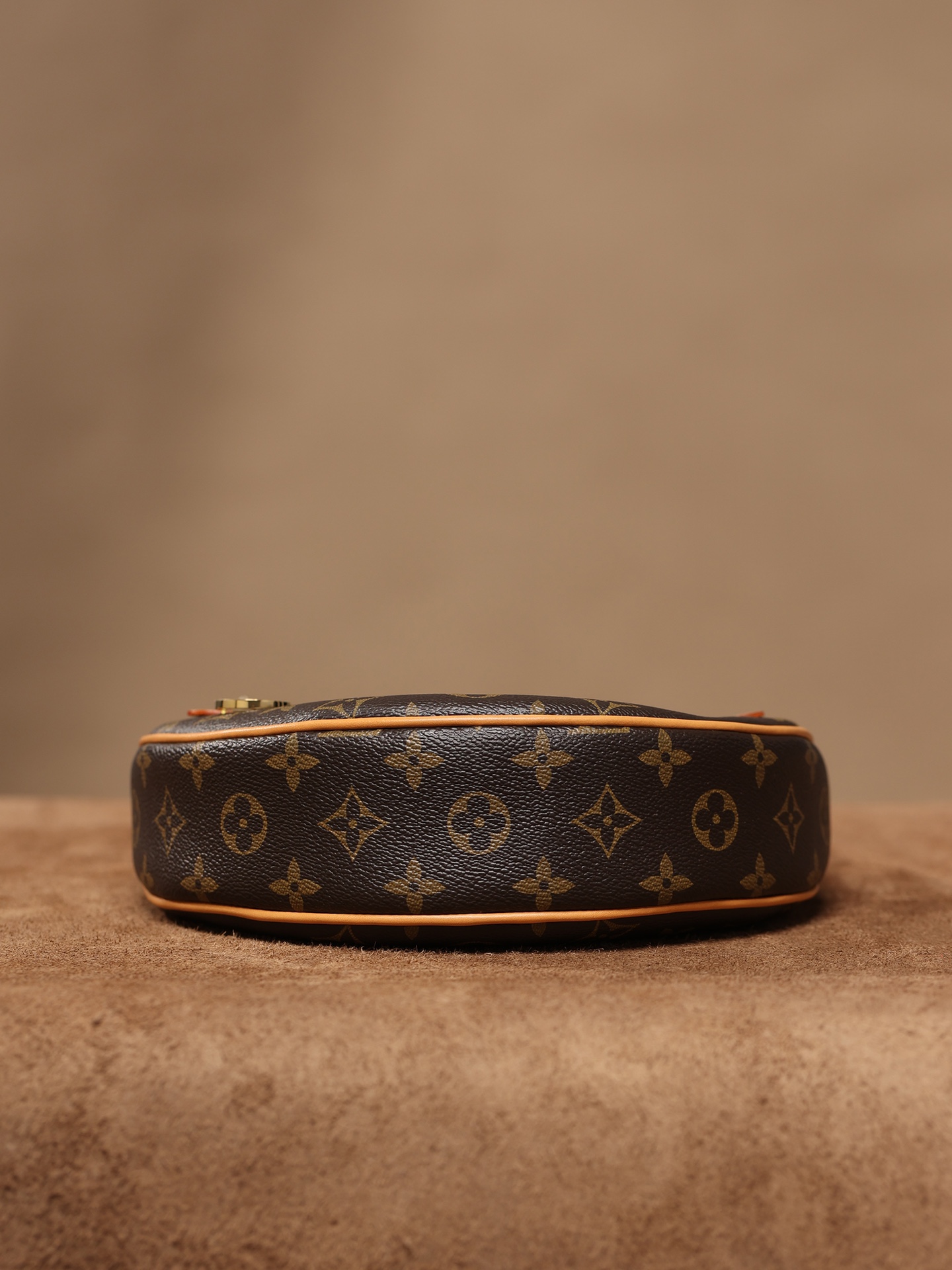 Replica Louis Vuitton Monogram Canvas Loop Bag M81098 - Image 2