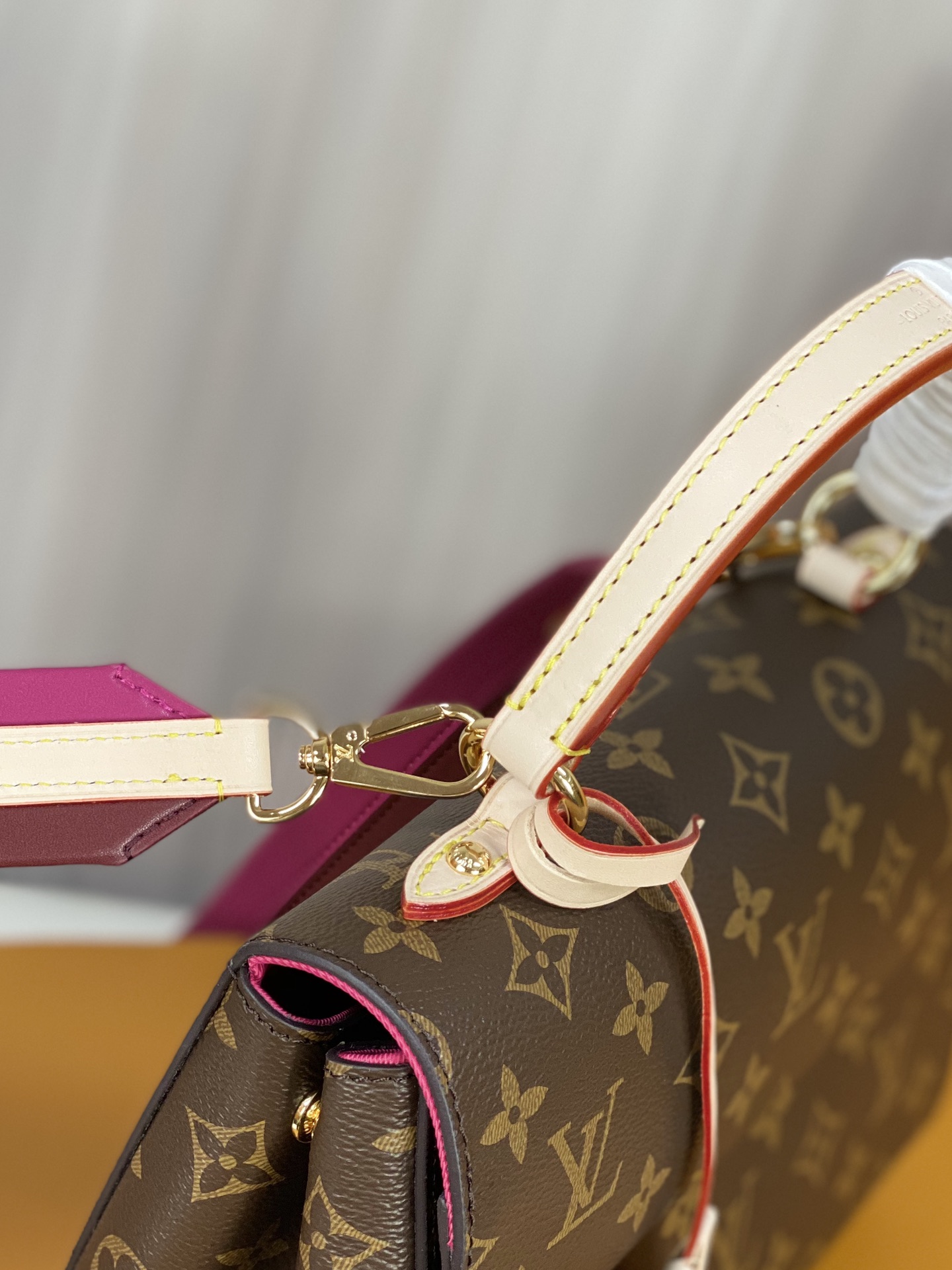 Replica Louis Vuitton Monogram Canvas Cluny Mm M42735 - Image 6