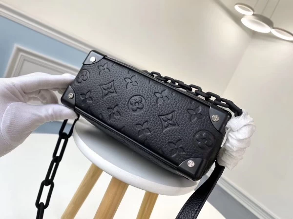 Replica Louis Vuitton Mini Soft Trunk Taurillon Monogram M55702 - Image 4
