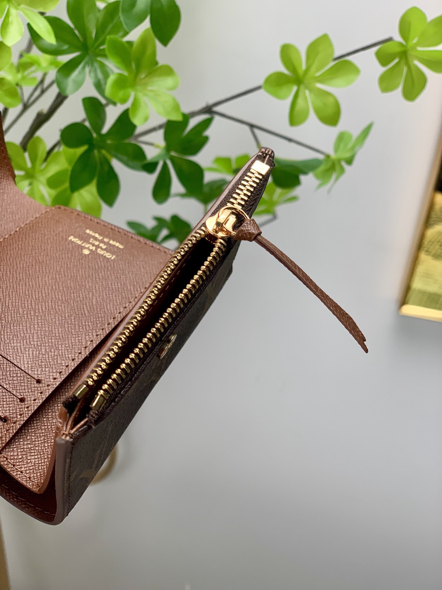 Replica Louis Vuitton Monogram Victorine Wallet M62472 - Image 8