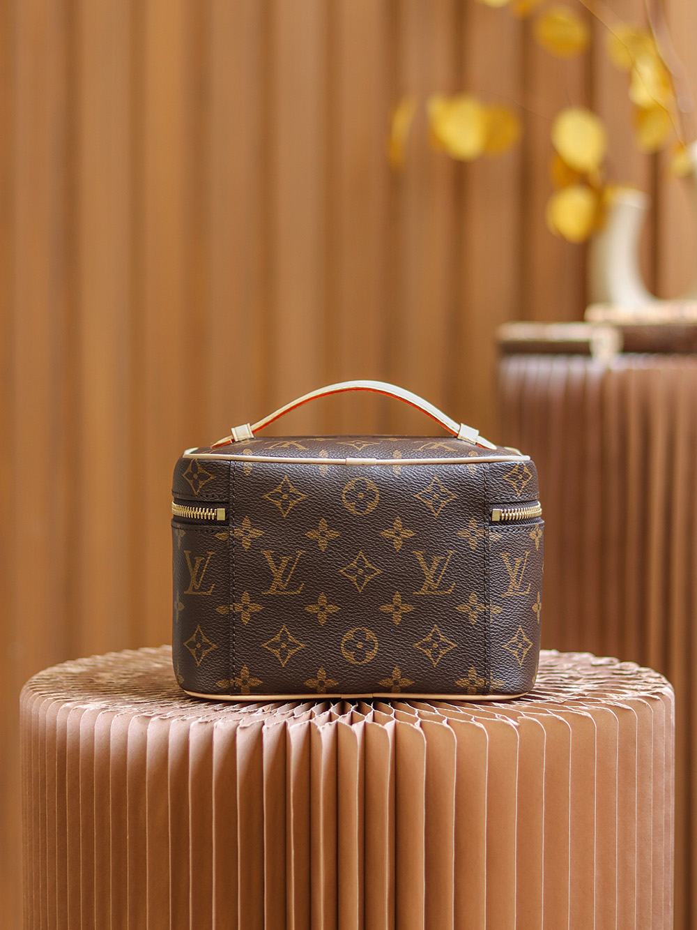 Replica Louis Vuitton Nice Mini Toiletry Pouch M44495 - Image 8