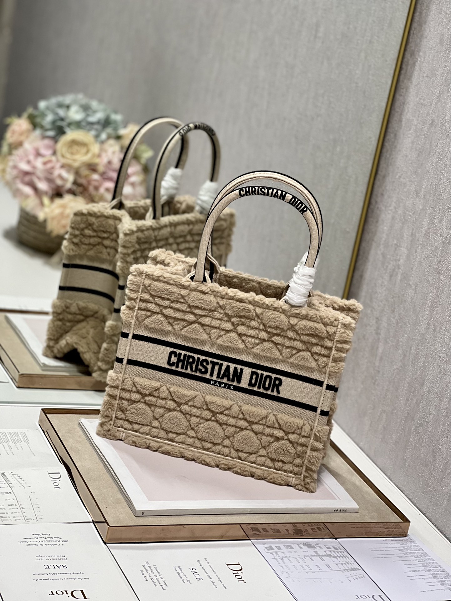 Replica Dior Book Tote Small Beige Cannage Shearling M1265Zmbu_M918 - Image 7