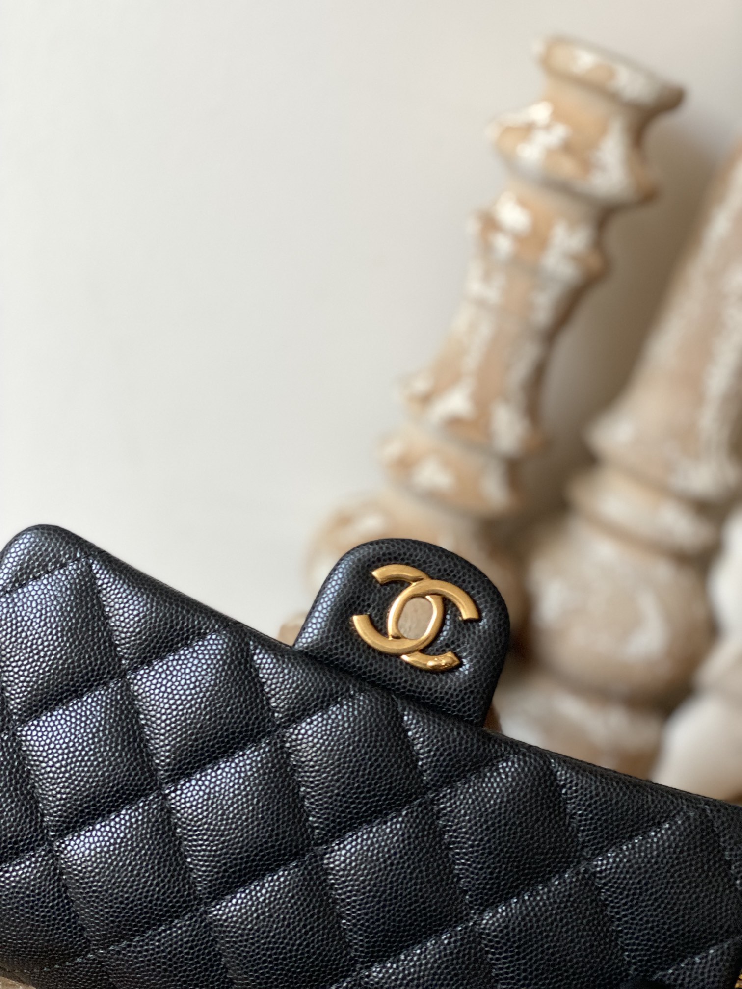 Replica Chanel 1 As3757 - Image 4