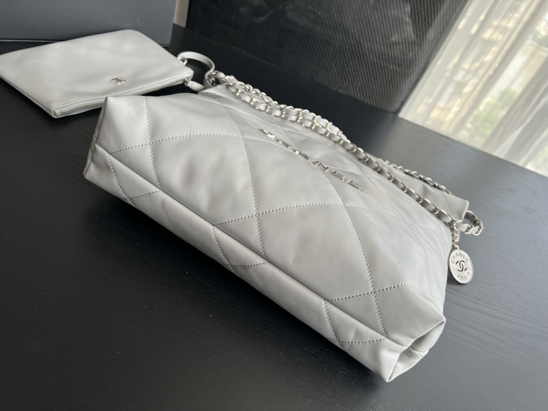 Replica Chanel 22 Bag White - Image 6
