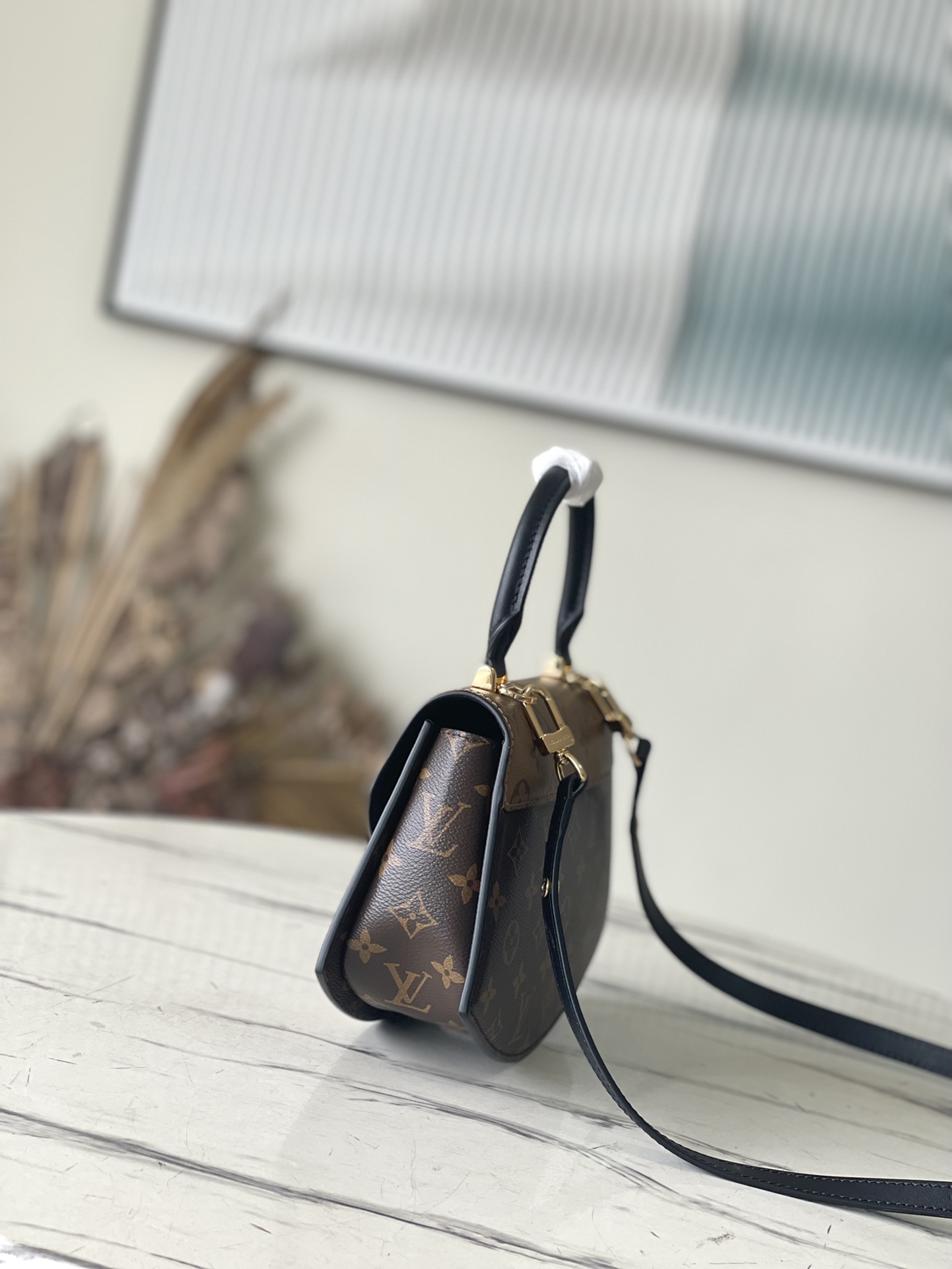 Replica Louis Vuitton Tilsitt M46548 - Image 6