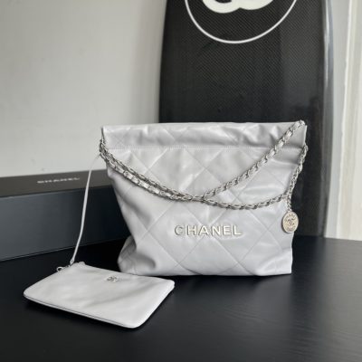 Replica Chanel 22 Bag White