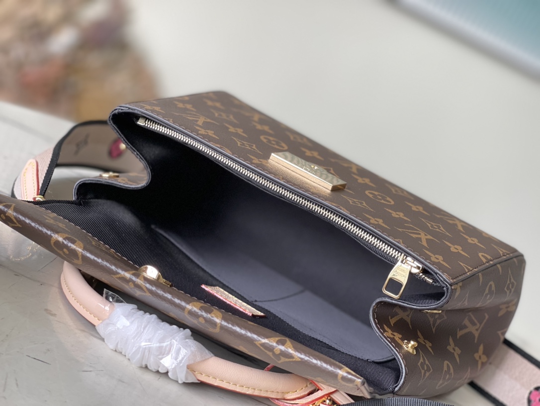 Replica Louis Vuitton Cluny Bb M46372 - Image 3