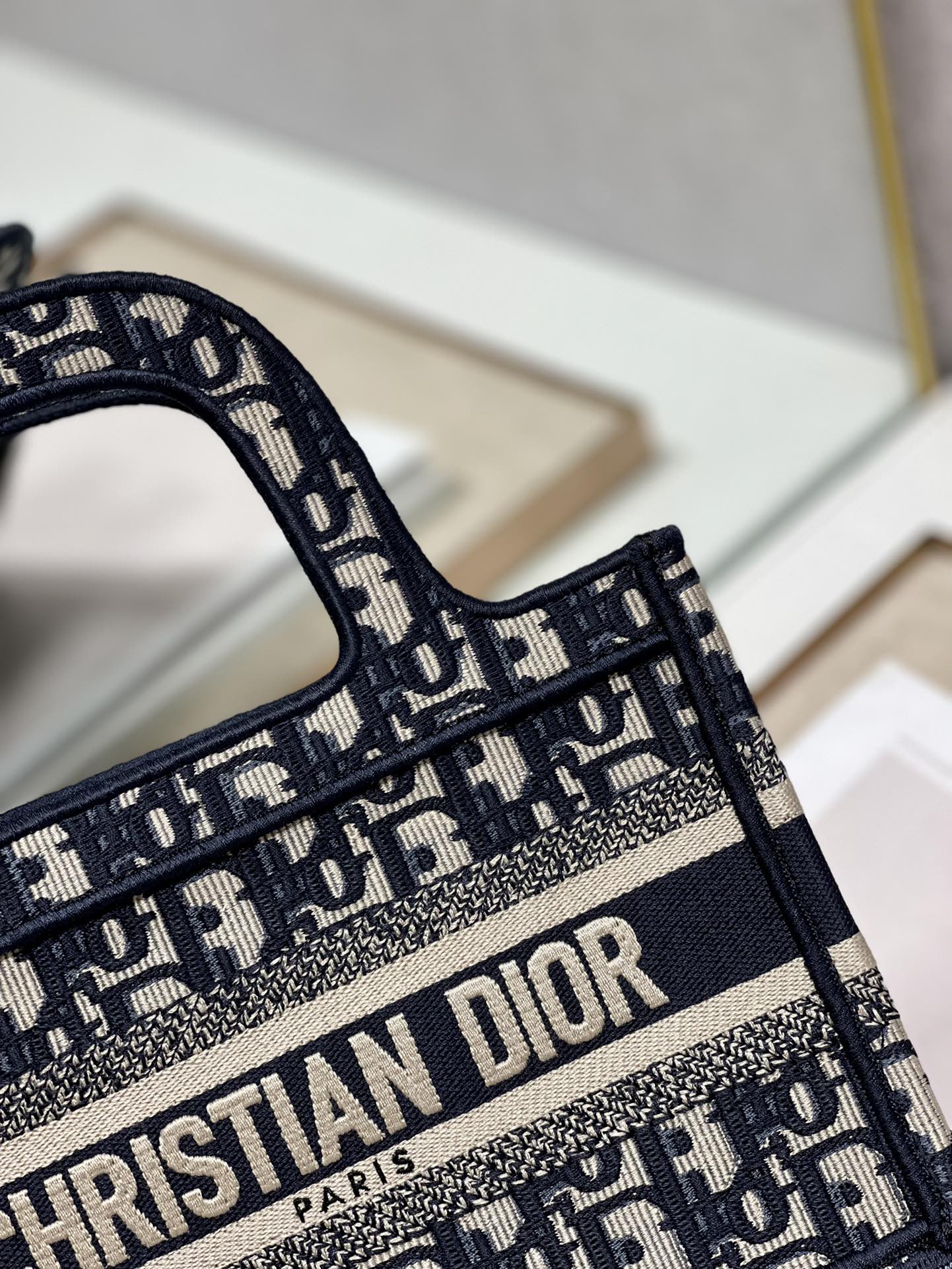 Replica Dior Book Tote Mini Dior Book Tote S5475Zriw_M928 - Image 6