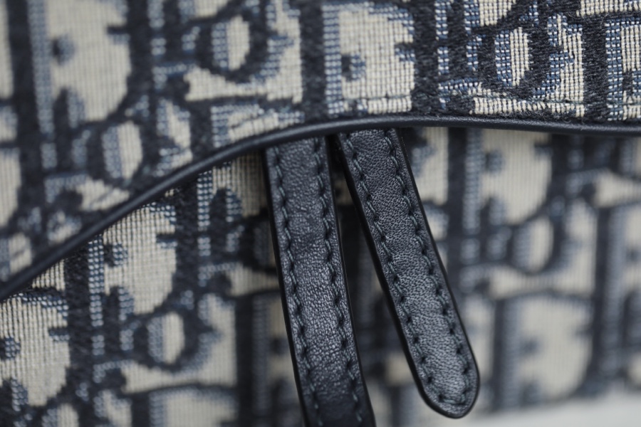 Replica DiorOblique Saddle Handbag S5698Ctzq_M928 - Image 8