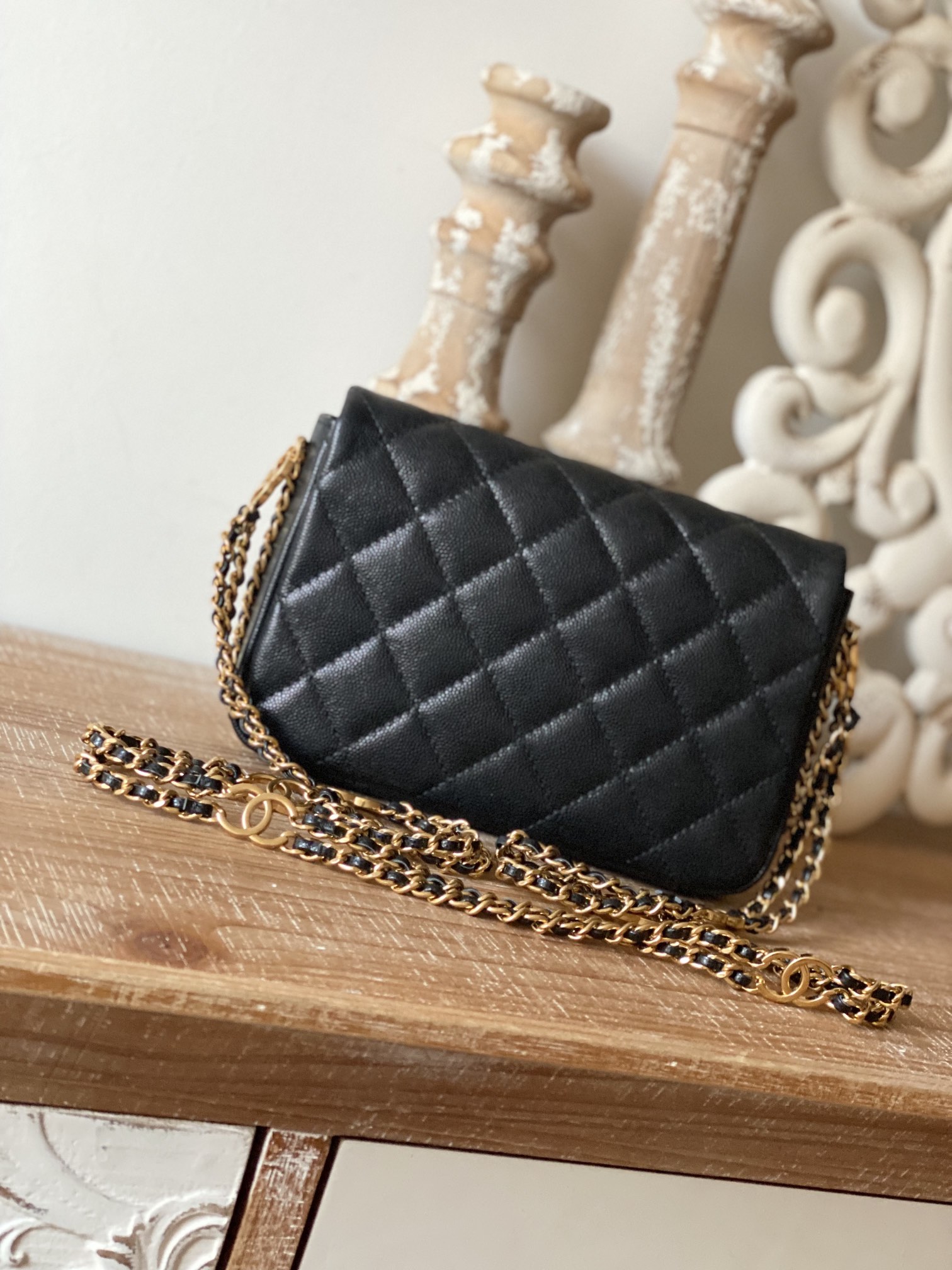Replica Chanel 1 As3757 - Image 8