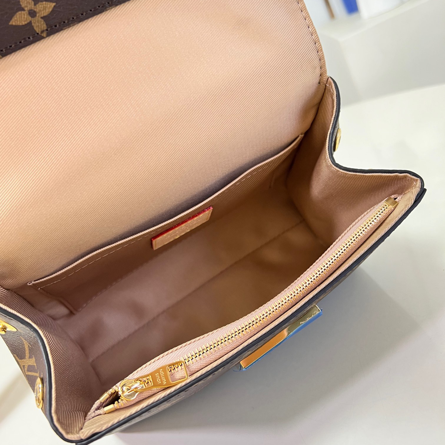 Replica Louis Vuitton Cluny Bb M46055 - Image 4