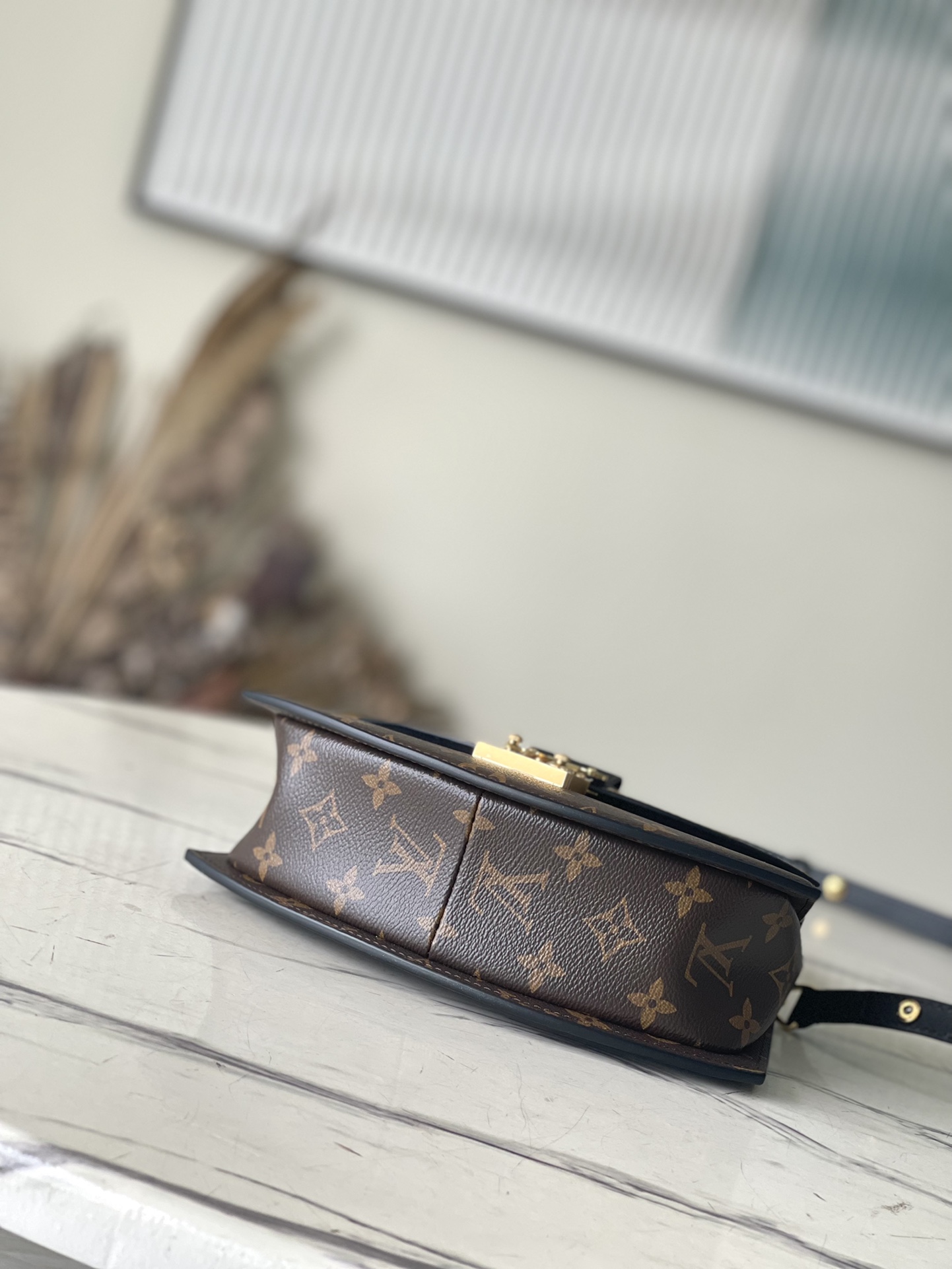 Replica Louis Vuitton Tilsitt M46548 - Image 9