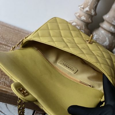Alternative view of Replica Chanel 1 As3777 Yellow