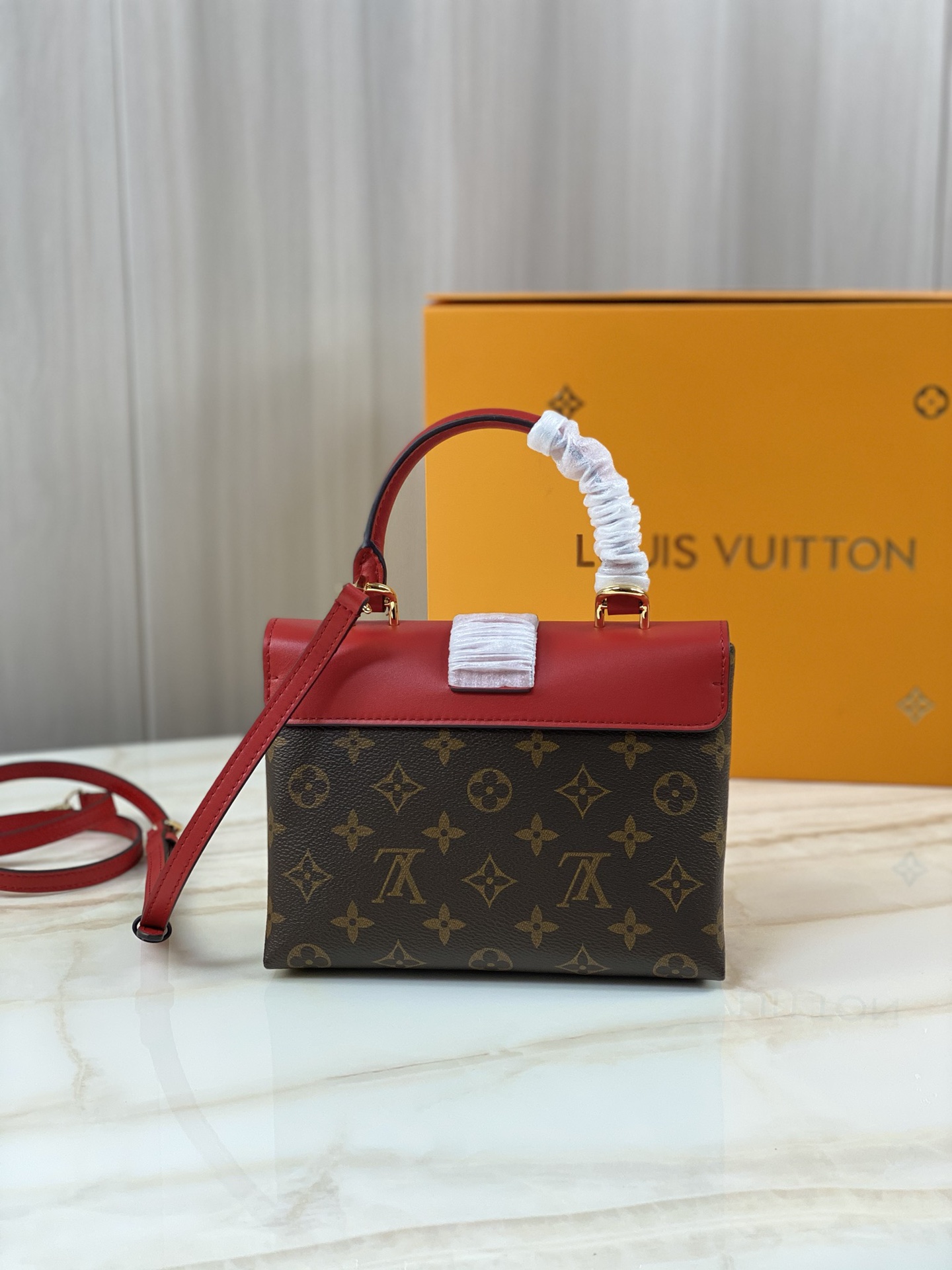Replica Louis Vuitton Locky Bb M44322 - Image 5