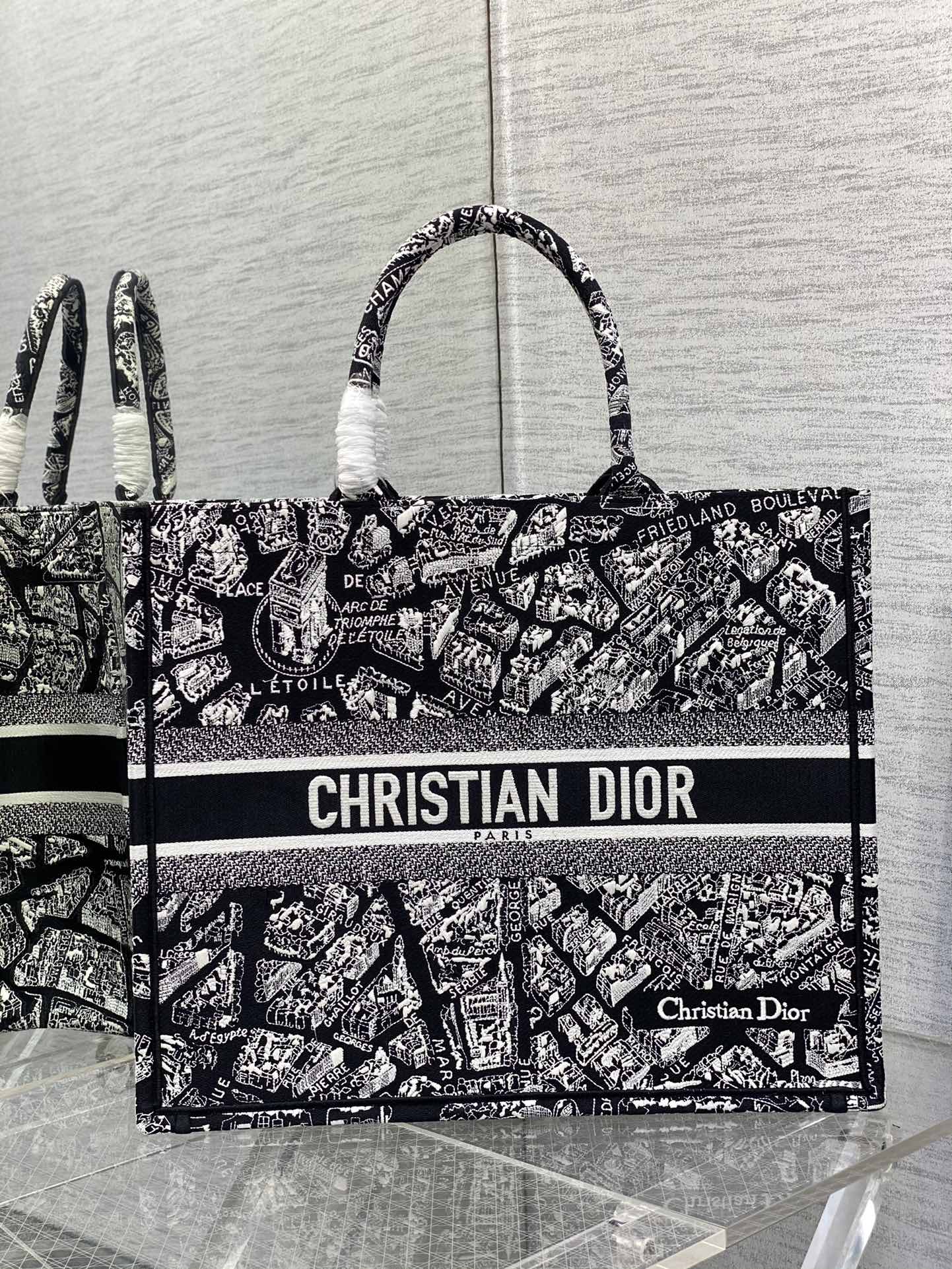 Replica Dior Book Tote Large Black And White Plan De Paris Embroidery M1296Zomp_M993