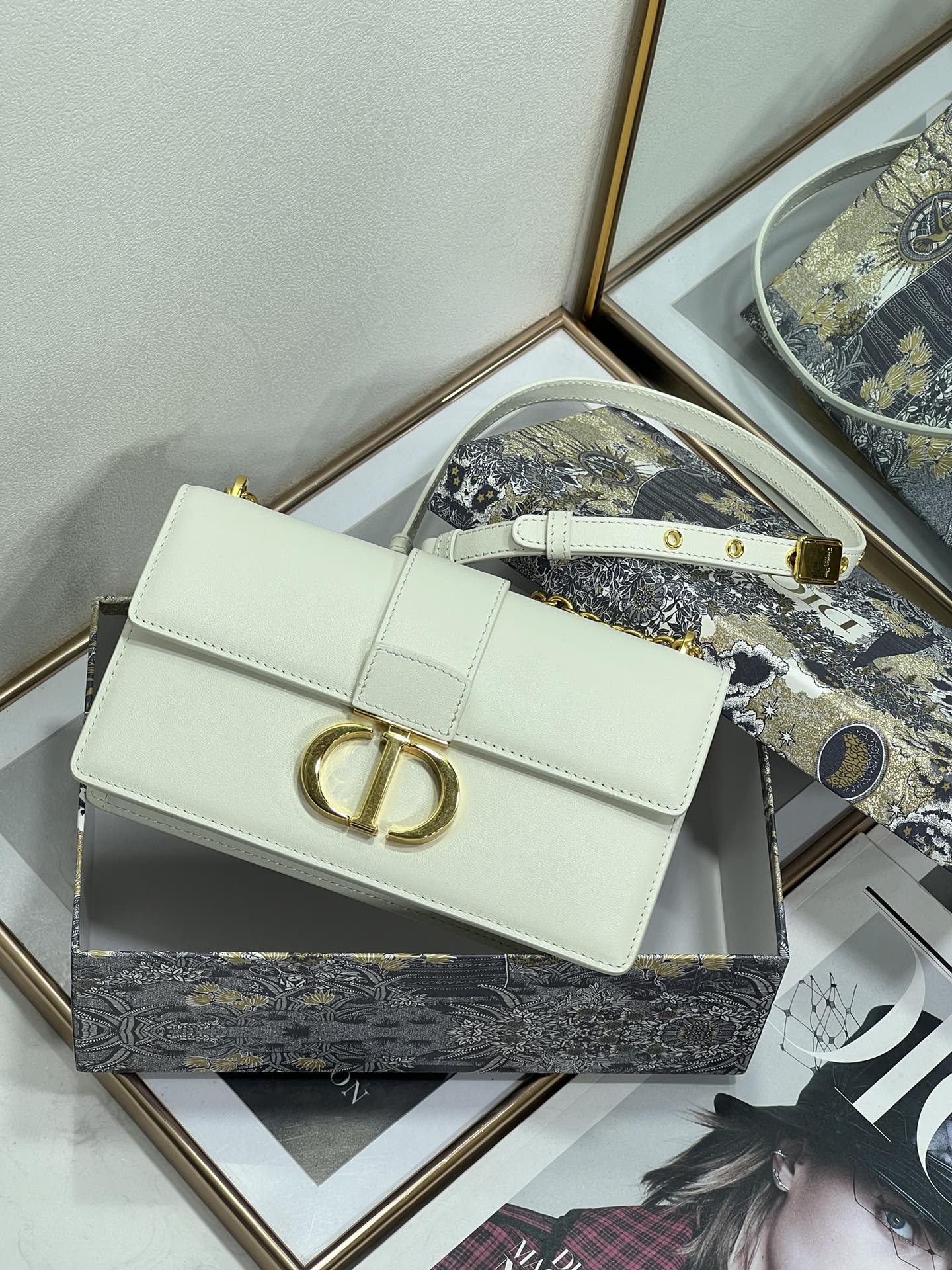 Replica Dior 30 Montaigne Bag White Box Calfskin S2110Umos_M991 - Image 7