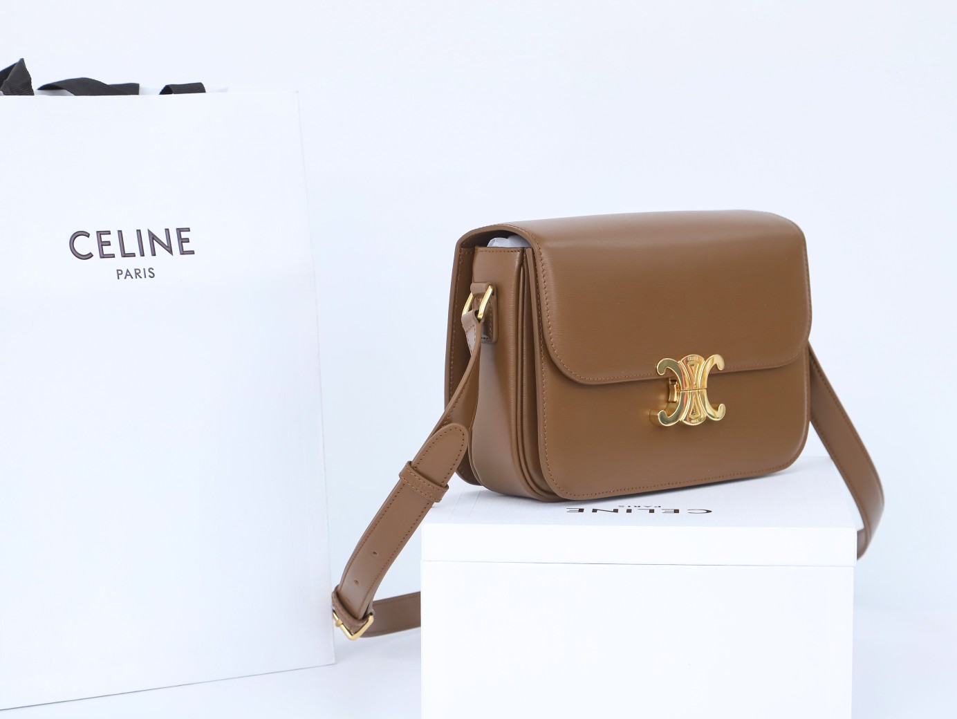 Replica Celine Classique Triomphe Bag - Image 9