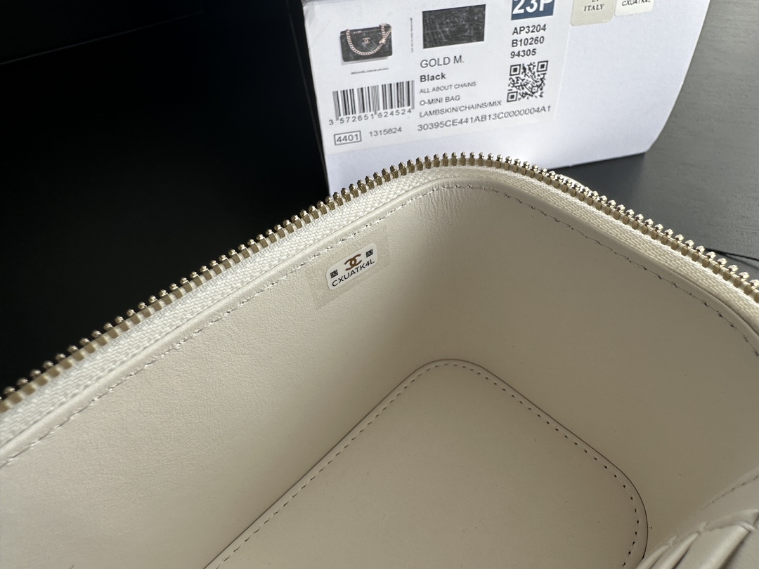 Replica Chanel Vanity Case White Ap3204 - Image 2