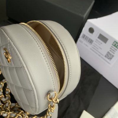Alternative view of Replica Chanel OhanelGrey 1449