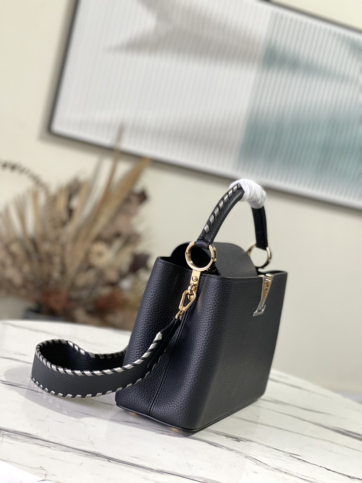 Replica Louis Vuitton Z Capucines Mm M21121 - Image 8