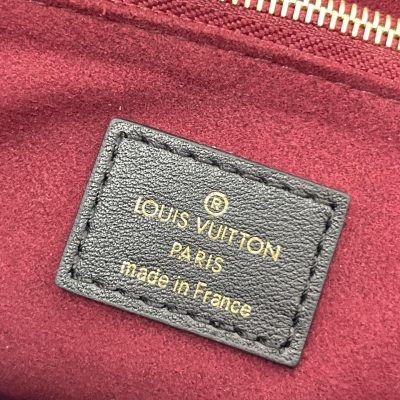 Alternative view of Replica Louis Vuitton Passy M45592