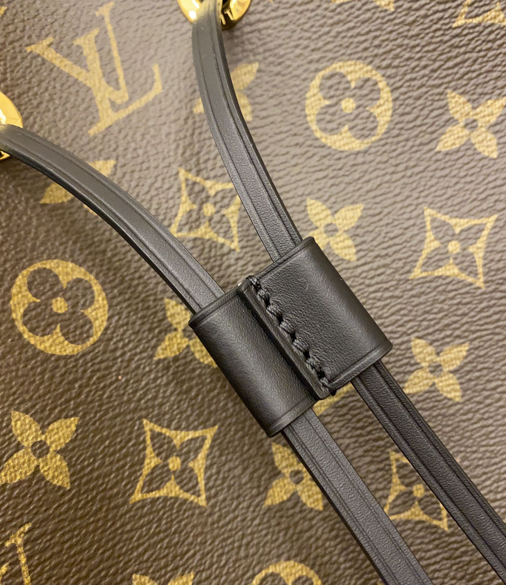 Replica Louis Vuitton Neonoe Mm M44020 - Image 4