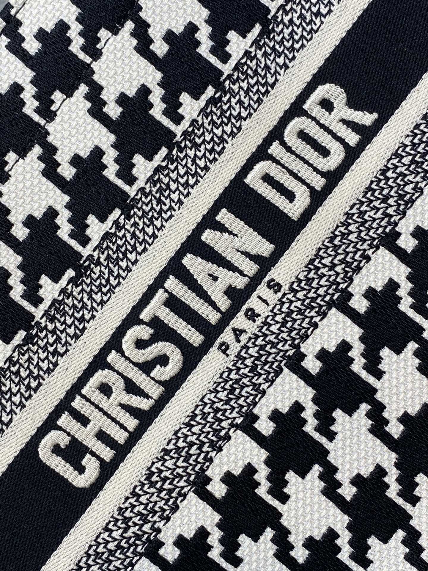 Replica Dior Book Tote Small Black And White Macro Houndstooth Embroidery M1265Ztqt_M911 - Image 9