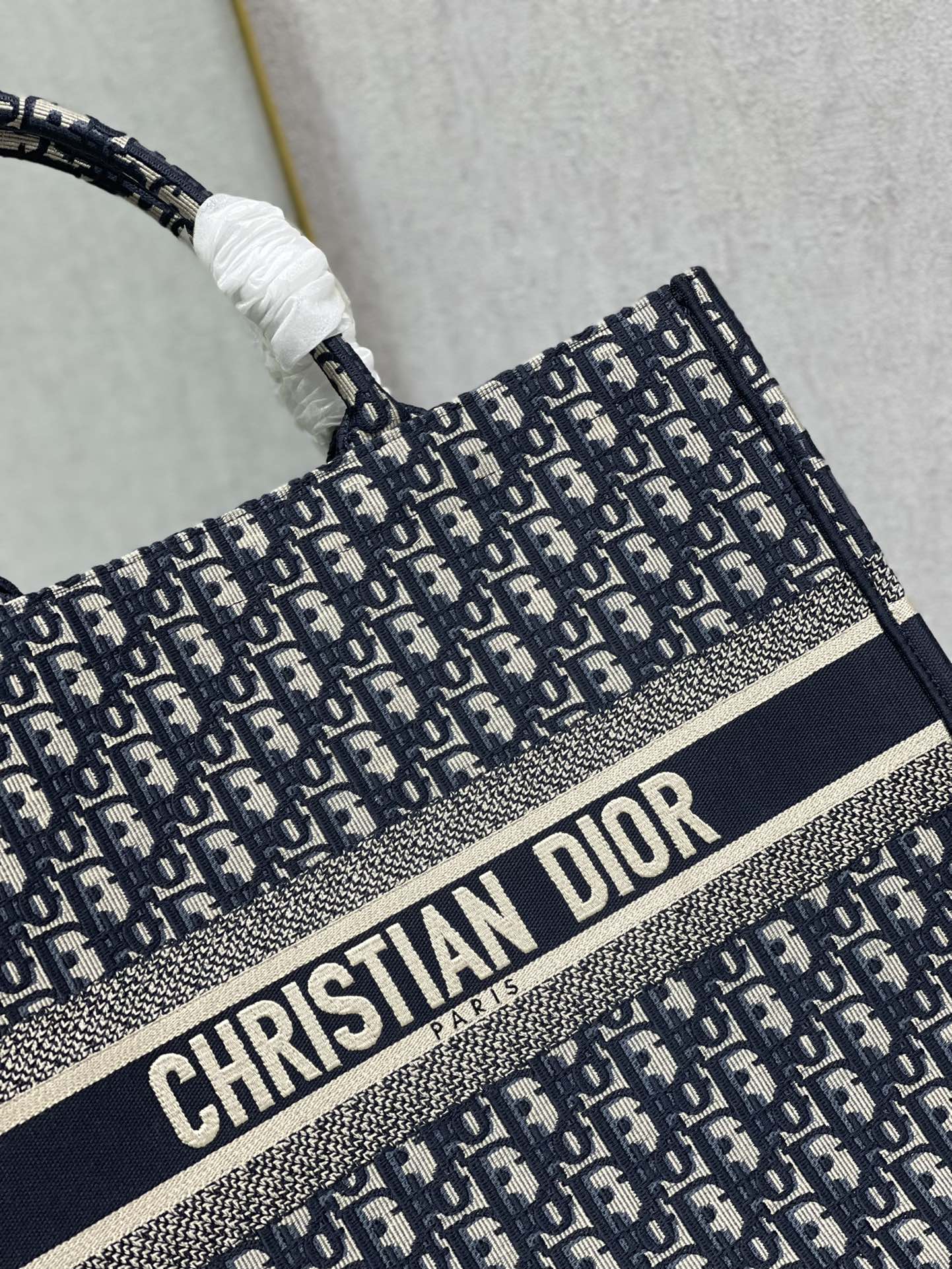Replica Dior Book Tote Large Dior Book Tote M1296Zriw_M928 - Image 5