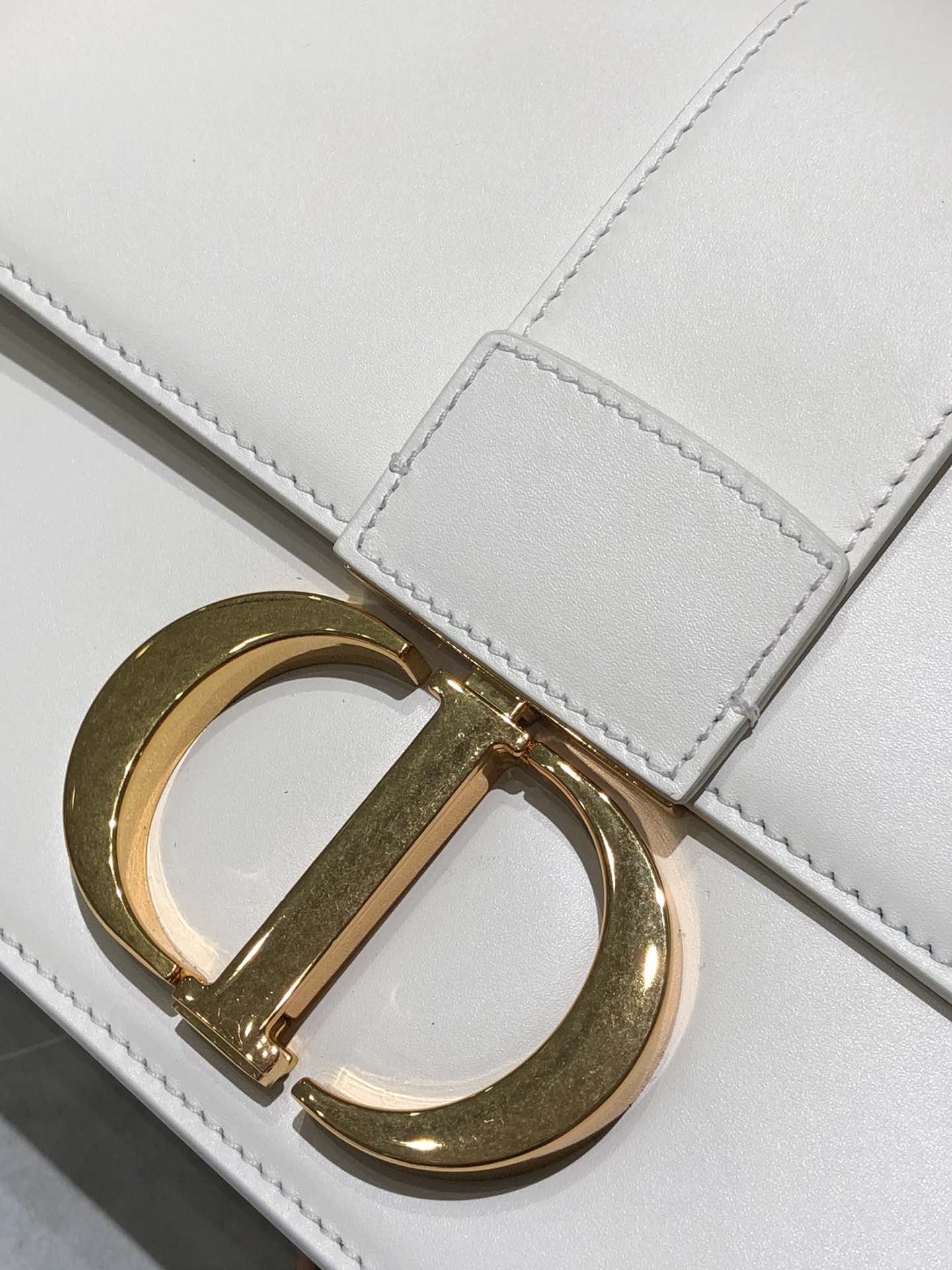 Replica Dior30 Montaigne Bag Latte Box Calfskin - Image 2