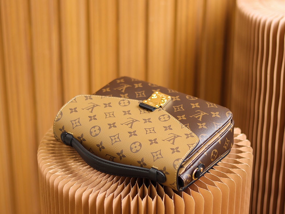 Replica Louis Vuitton Pochette Metis East West M44876 - Image 8