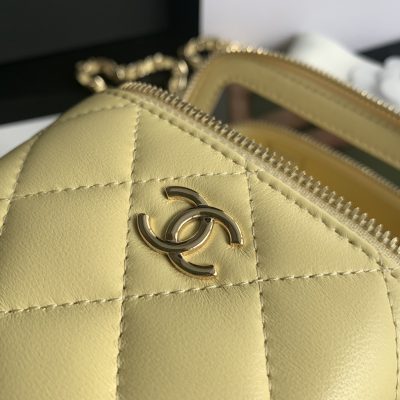 Alternative view of Replica Chanel 22 Yellow Ap2198