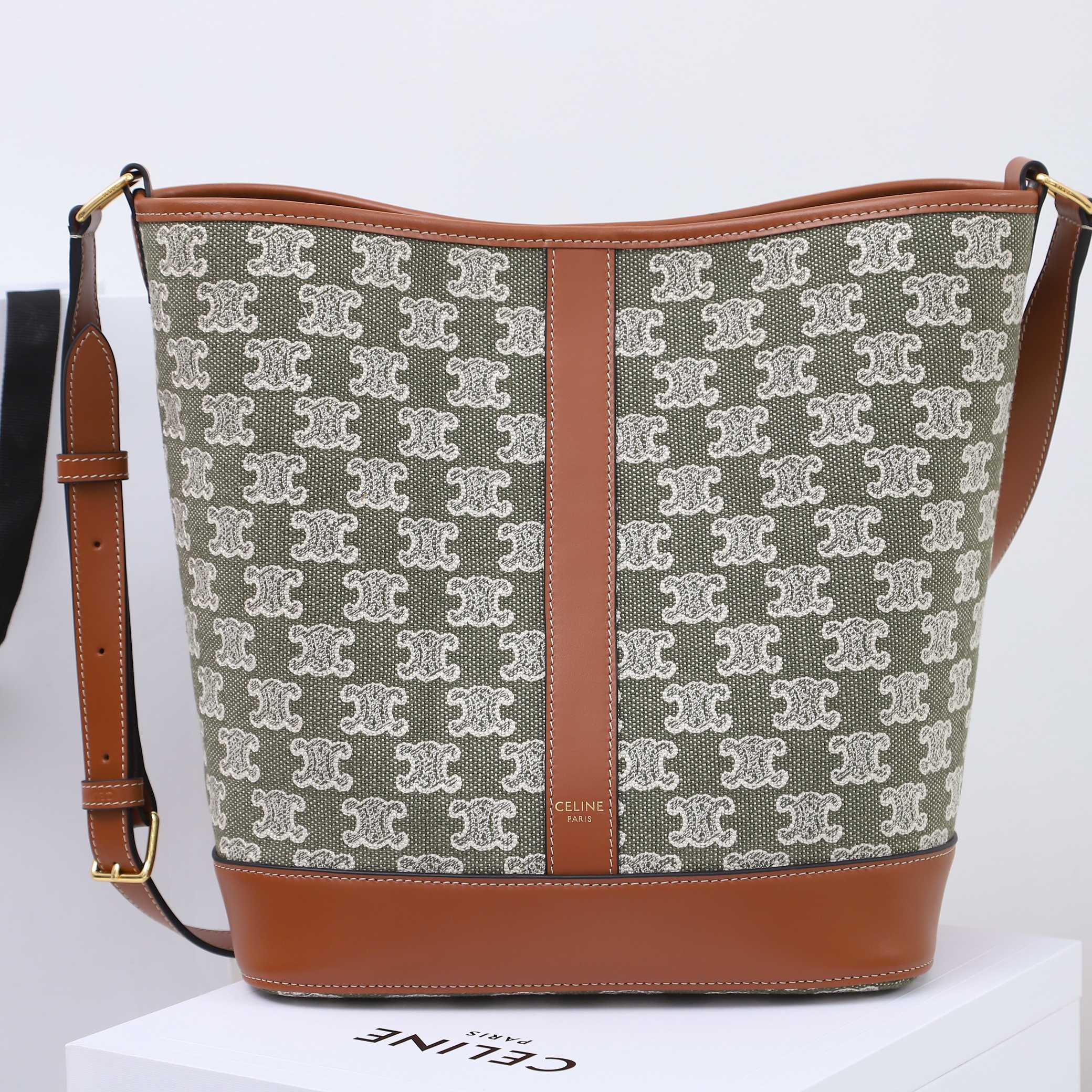 Replica Celine Medium Bucket In Triomphe - Image 8