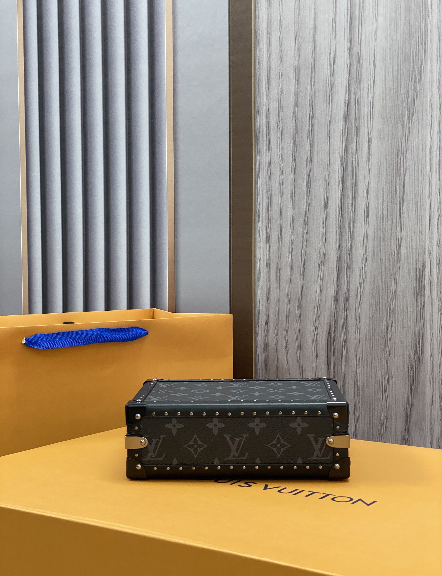 Replica Louis Vuitton Clutch Box M20251 - Image 2