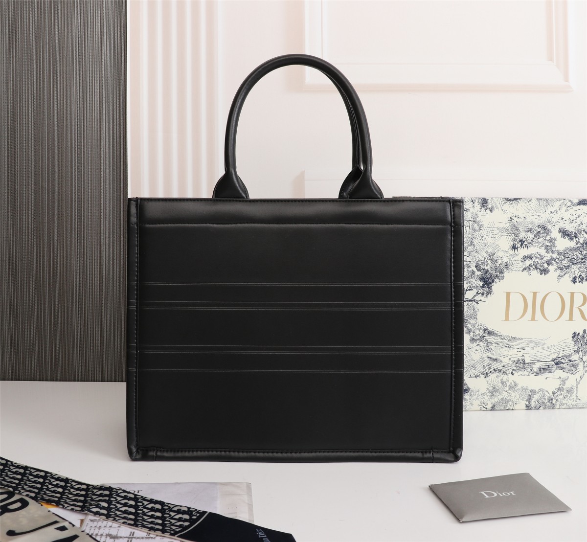 Replica Dior Book Tote Medium Black Calfskin M1265Ztqt_M911 - Image 8
