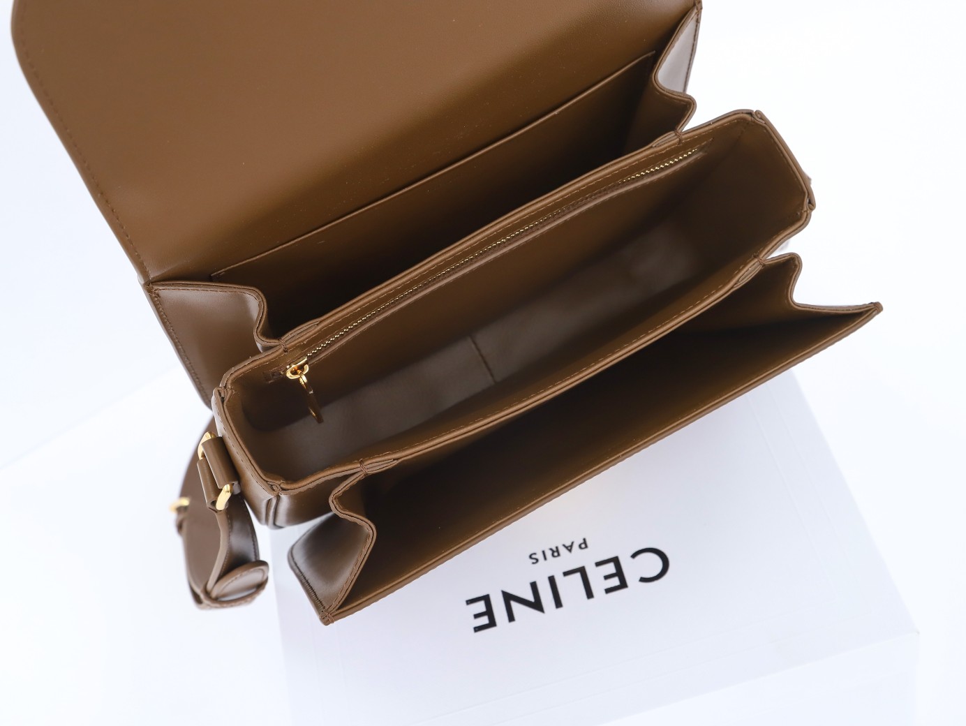 Replica Celine Classique Triomphe Bag - Image 3