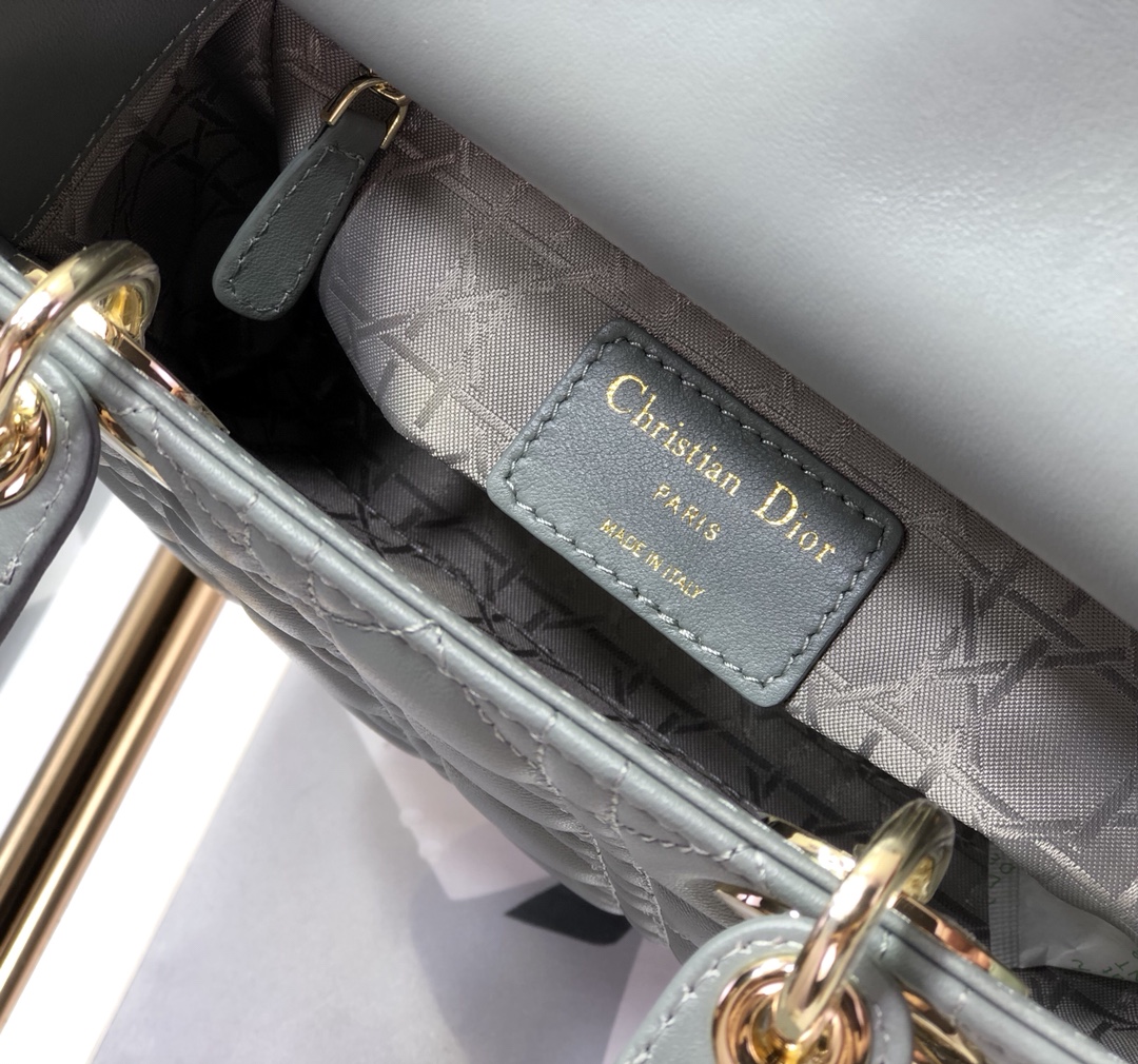 Replica Dior Medium Lady Dior Bag Cloud Blue Patent Cannage Calfskin M0565Owcb_M81B - Image 2
