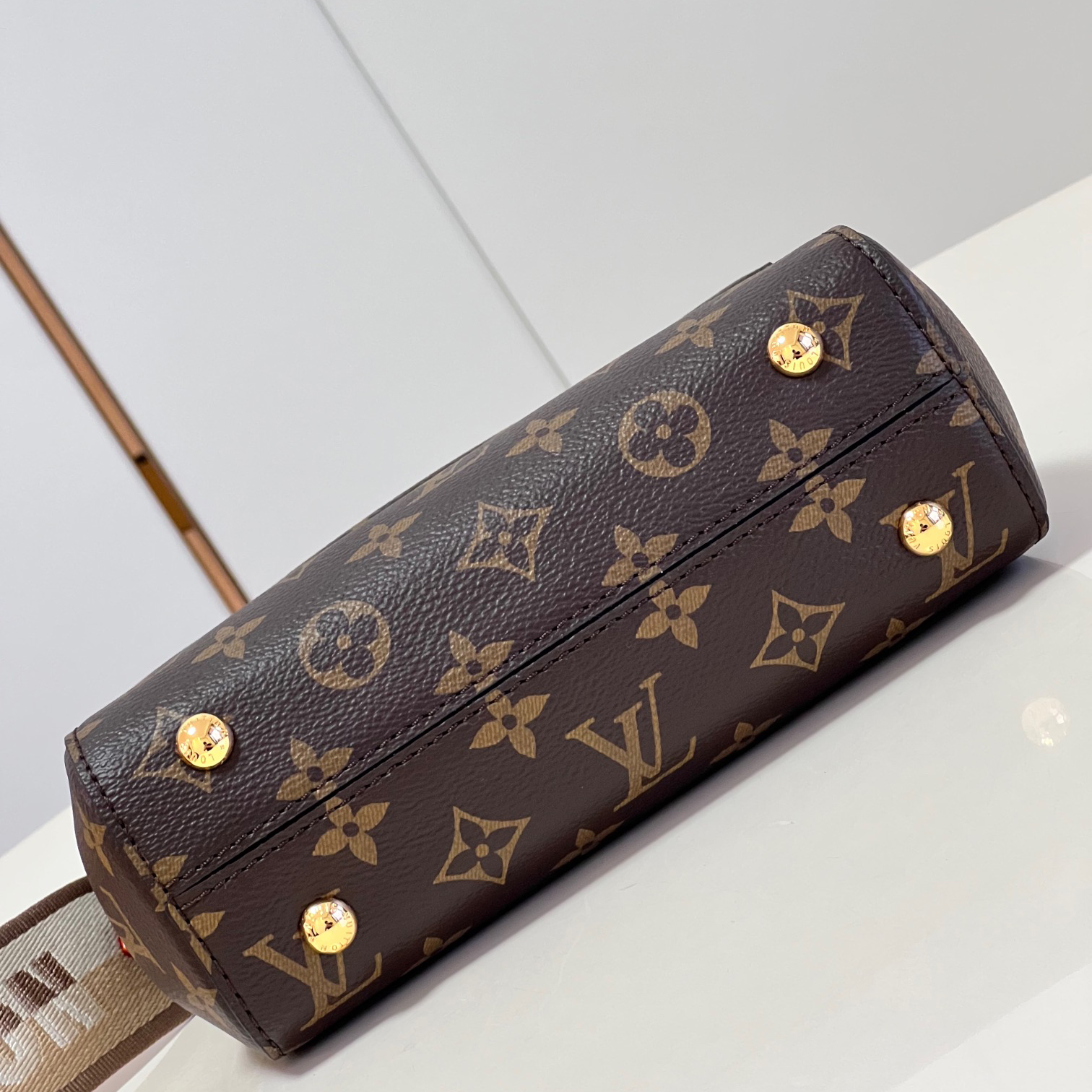Replica Louis Vuitton Cluny Bb M46055 - Image 5
