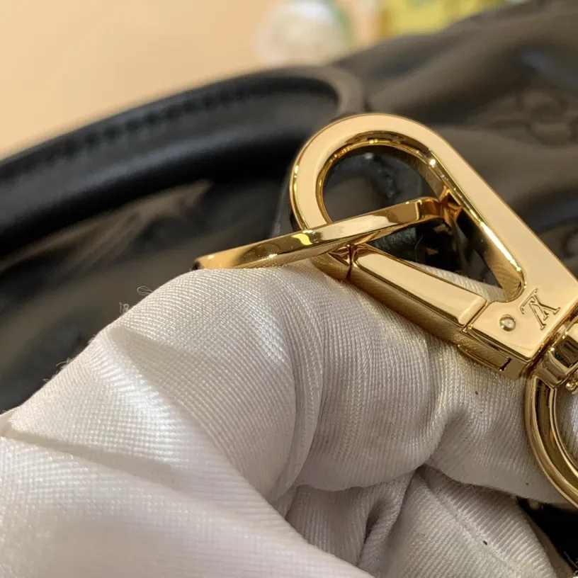 Replica Louis Vuitton Quilted and embroidered smooth calf leather Alma BB M59793 - Image 6
