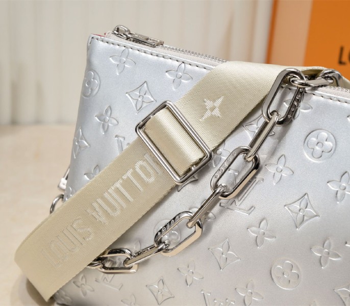 Louis Vuitton Coussin PM Bag In Silver With Jacquard Strap - Image 8