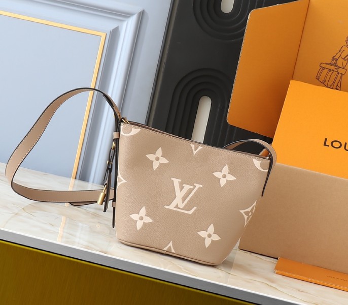 Such a cute Monogram Empreinte All In BB M13480 Gray