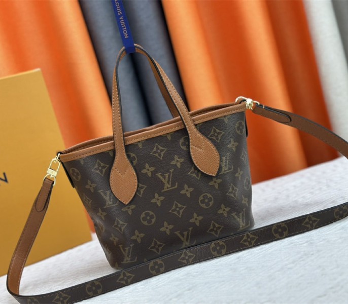 Louis Vuitton Neverfull Bandouliere Inside Out BB Tote In Monogram Canvas And Brown Leather - Image 4