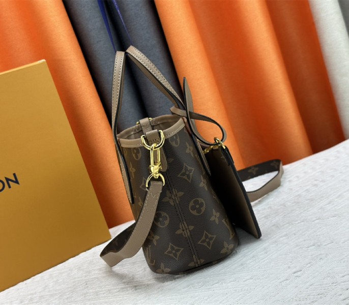 Louis Vuitton Neverfull Bandouliere Inside Out BB Tote In Monogram Canvas And Khaki Green Leather - Image 5