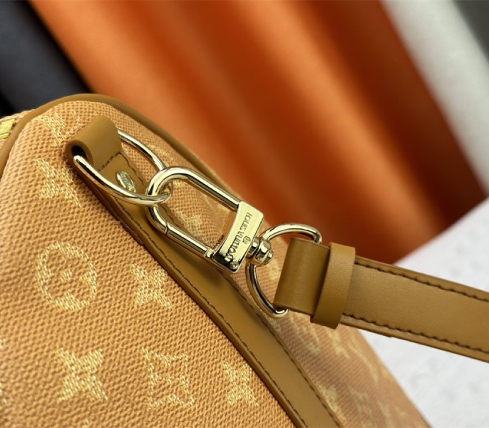 Louis Vuitton Monogram Heritage Canvas Keepall Bandouliere 55 In Yellow - Image 9