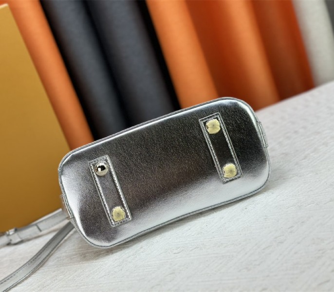 Louis Vuitton Other Monogram Canvas Alma BB - Image 4