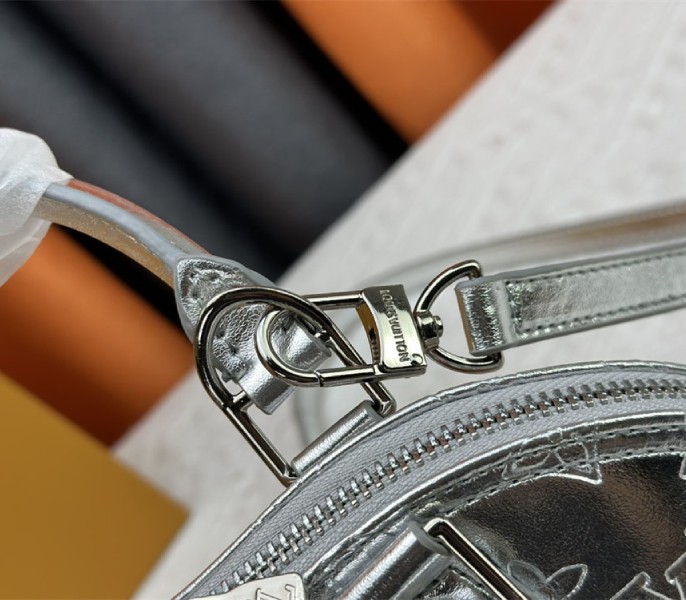 Louis Vuitton Other Monogram Canvas Alma BB - Image 7